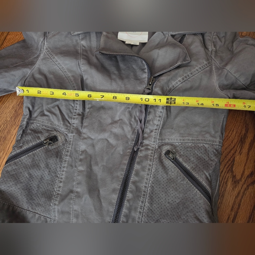 Women's Anthropologie Hei Hei Gray Faux Leather Jacket Small - Picture 16 of 16
